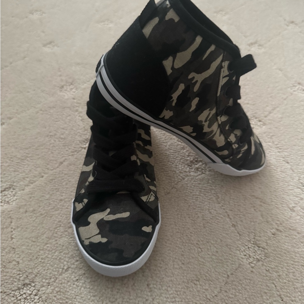 Crazy 8 Black Knit High-Top Sneakers